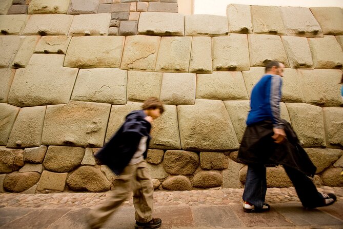 7 Day Peru Private Journey - Day 6 Machu Picchu by Expedition Train and Bus to the Ruins