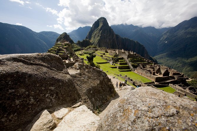 8-Day Peru Ancestral Energies - Puno Route: Andahuaylillas Chapel Art, Racchi, and the La Raya Water Divide