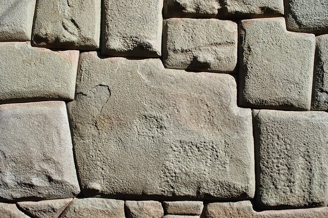 8-Days Peru, The Rise of the Inca Empire - Machu Picchu by Voyager train: timing, circuits, and how to enjoy the day