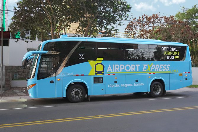 Airport Express Lima: Miraflores to Lima Airport - The bus experience: what the big coach adds to your day