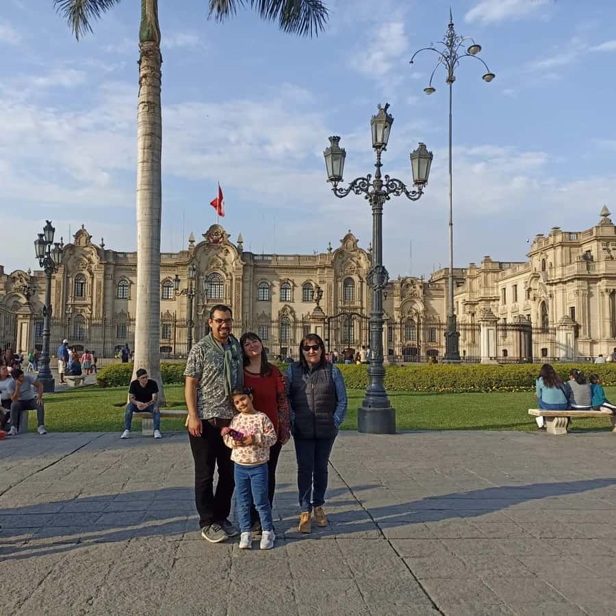 City tour and the best highlights in lima - Plaza Mayor de Lima: walking the power center of the colonial city