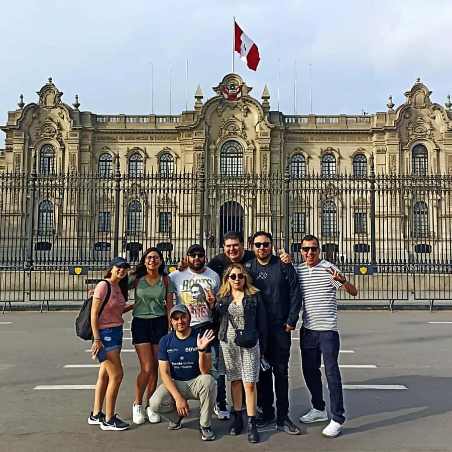 City tour and the best highlights in lima - San Isidro’s Olive Park: a quieter district break