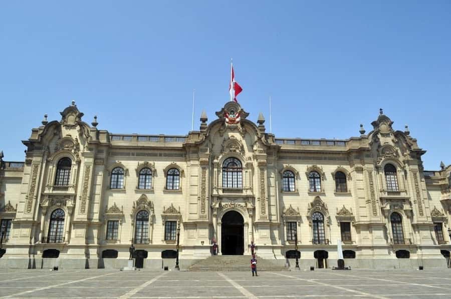 City Tour Colonial and Modern Lima Half Day Plus Ticket - Panoramic city sights: Naval Heroes Walk and the big landmark streak