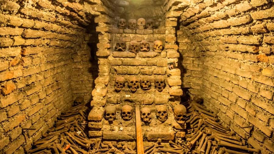 City Tour Colonial and Modern Lima Half Day Plus Ticket - San Francisco Convent and the Catacombs of Lima: a 17th-century underground story