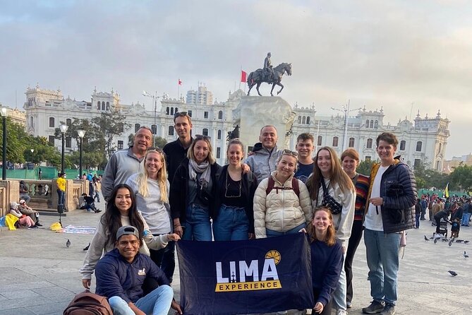 Experience Lima: Taste 12 Snacks and Visit Top Monuments - La Muralla Park and Plaza de Armas: Landmarks Between Bites