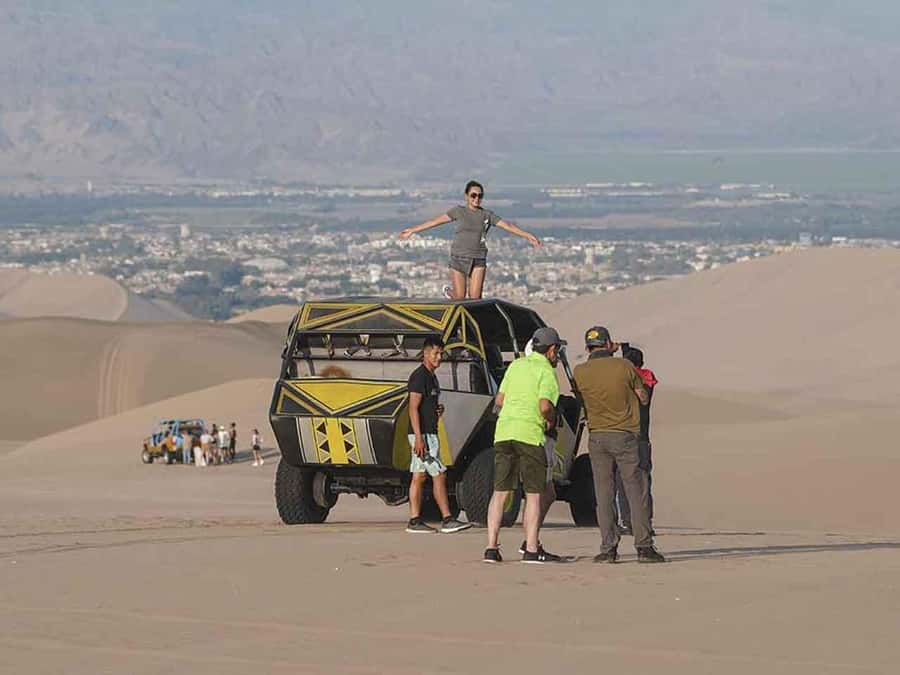 From Lima: Ballestas Islands and Huacachina Sunset Day Trip - The guides, pacing, and the reality of a 17-hour day