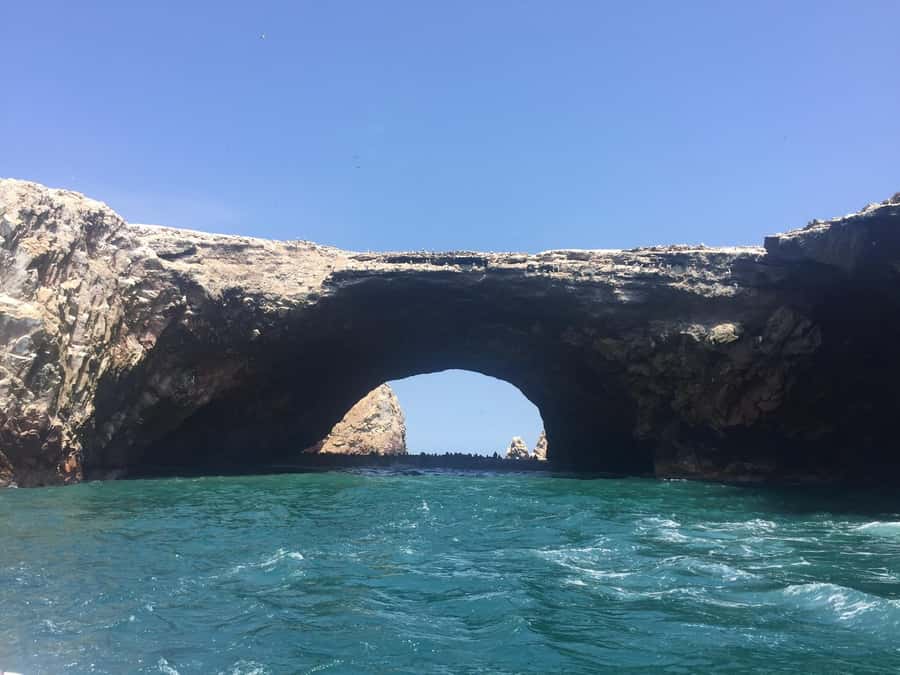 From Lima: Ballestas Islands, Huacachina, and Vineyard Tour - Lunch and the 870-minute schedule: how to make the day feel manageable