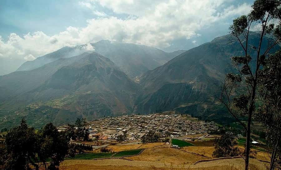 From Lima: Cordillera de la viuda | Mountain Exploration - Santa Rosa de Quives Sanctuary: Chapel and the Wishing Well