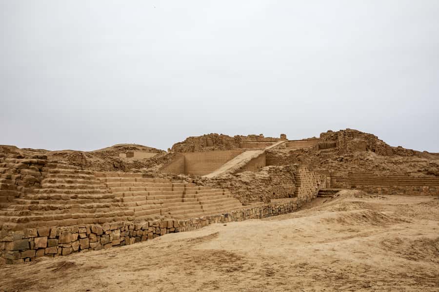 From Lima: Excursion to the Temple of Pachacamac - Walking the main complex: Temple of the Sun and Temple of the Moon