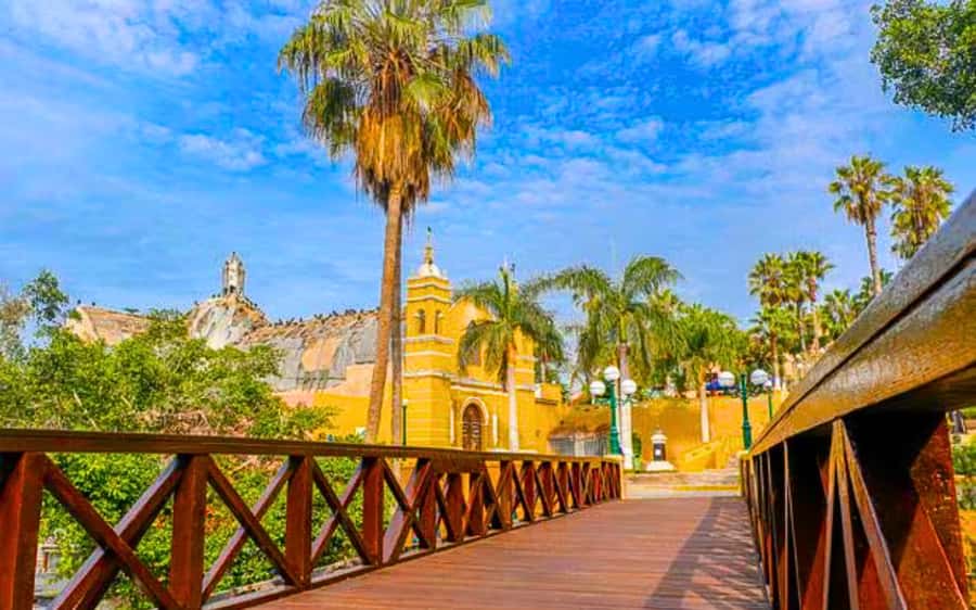 From Lima: Miraflores, Barranco & San Isidro Guided Tour - Guide Quality Makes the Difference: Names You Might Hear