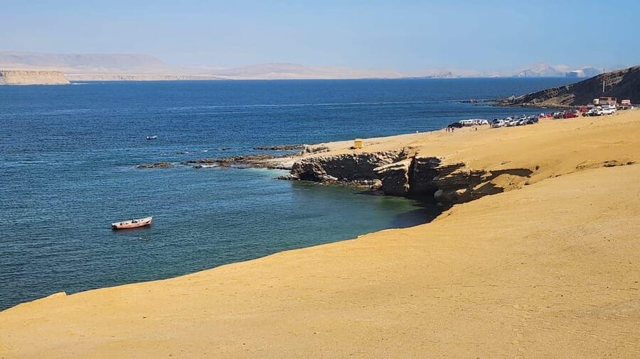 FULL DAY PARACAS - ICA - Paracas National Reserve by tourist bus: beaches with different vibes