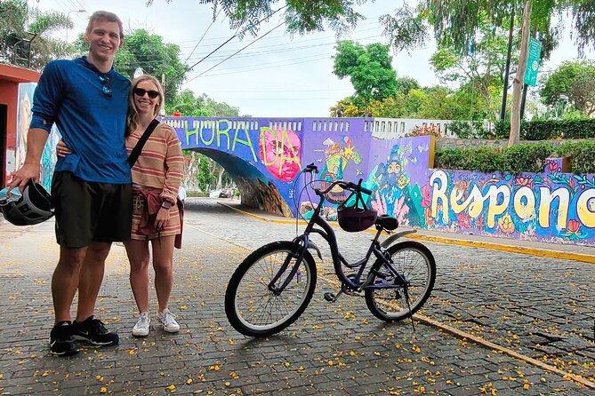 Lima Bike Tour in Miraflores & Barranco - Shared small group - Víctor Delfín’s Artistic Footsteps in Barranco