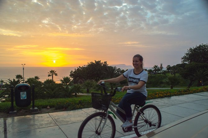 Lima Bike Tour Miraflores - Barranco + Huaca Pucllana! - Barranco: The Bohemian District Stop That Changes the Mood