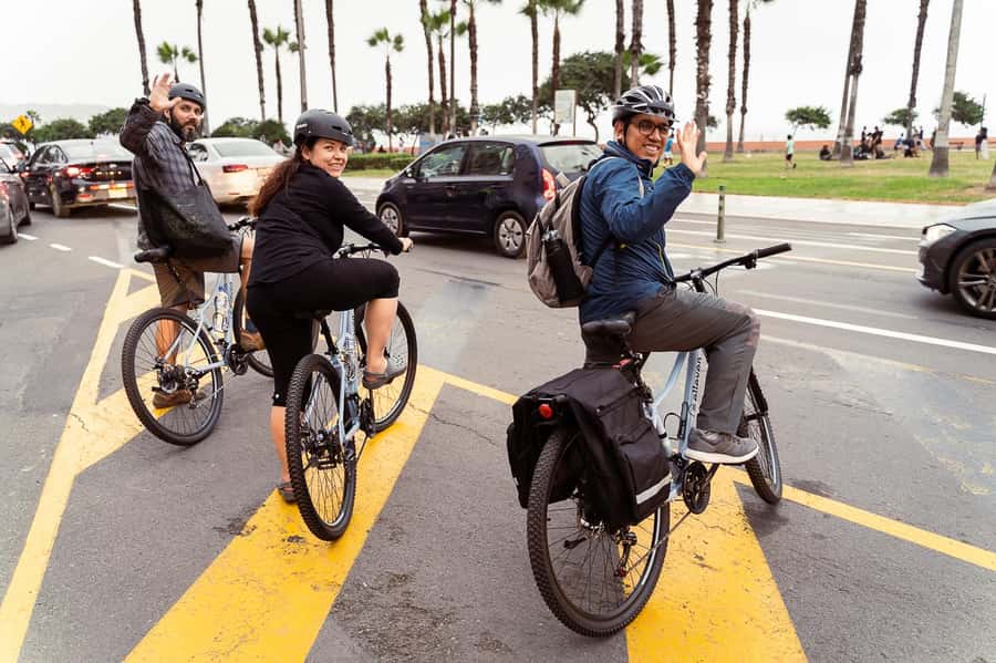 Lima: City biking - Where the ride really starts: Terrua Cafeteria in Miraflores