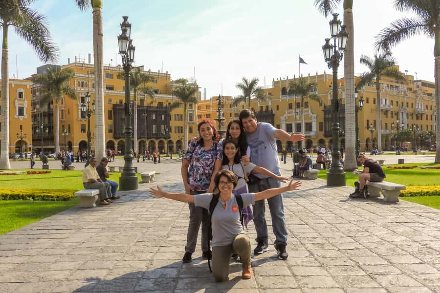 Lima: City Highlights Small Group Tour - Group size, walking pace, and the traffic reality