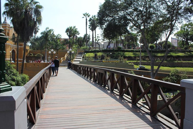 Lima FD Experience Pachacamac, Barranco, City Centre & Water Park - Museo Convento San Francisco and catacombs: a colonial stop with real atmosphere