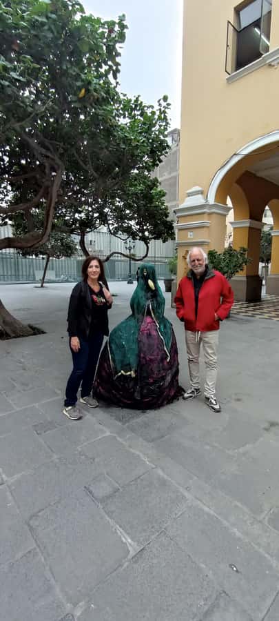 Lima: Historic Center Walking Tour with Pisco Sour Tasting - Starting at Plaza San Martín: the easy entry point