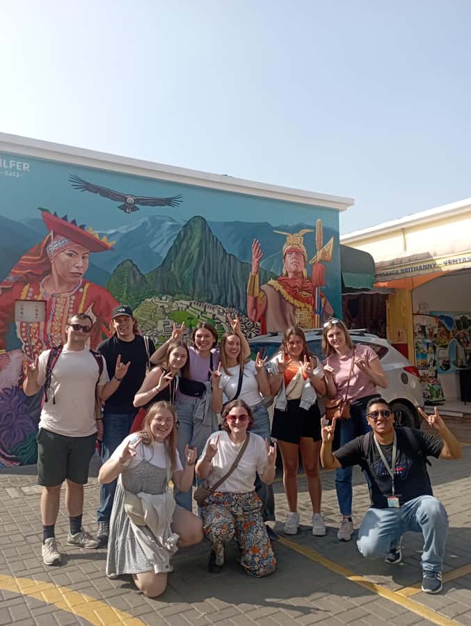Lima: Historic Center Walking Tour with Pisco Sour Tasting - La Merced Church and Casa Courret: where the details slow you down