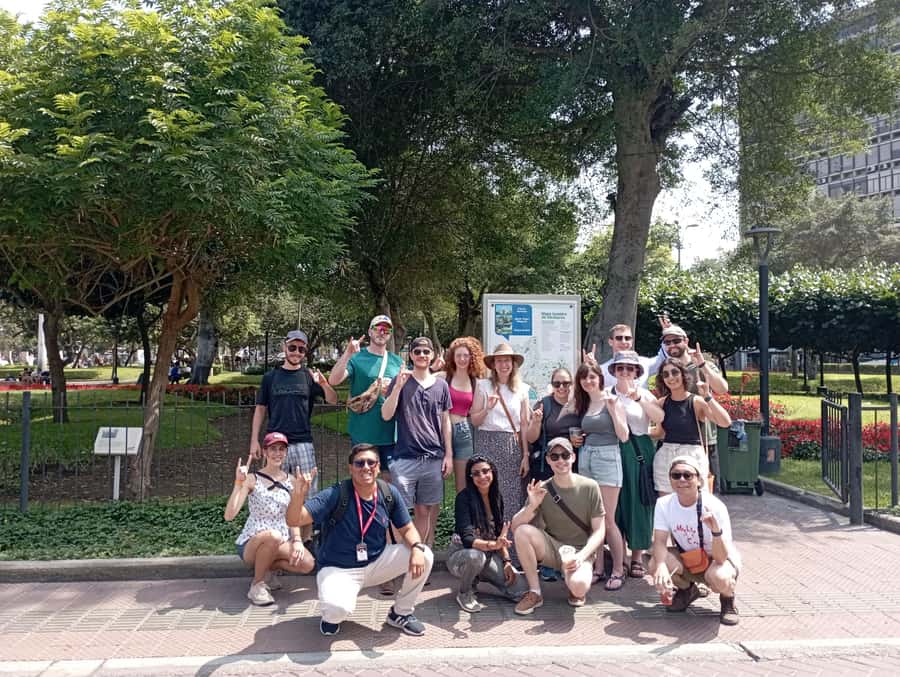 Lima: Historic Center Walking Tour with Pisco Sour Tasting - Plaza San Martín to Jirón de la Unión: seeing Lima’s big “why”