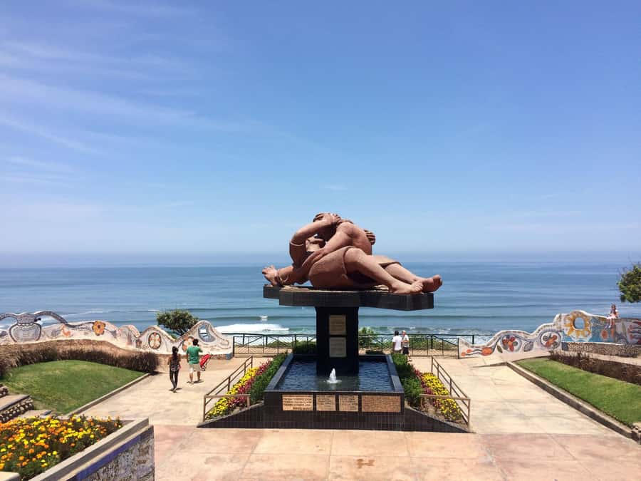 Lima: Historical, Colonial, and Modern City Tour - El Olivar of San Isidro: Residential Lima and a Pause in the City Spin