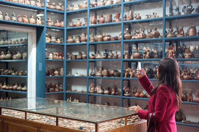 Lima in a Day: City Sightseeing Tour, Larco Museum and Magic Water Circuit - Plaza Mayor and the Colonial Center: Cathedral and Santo Domingo