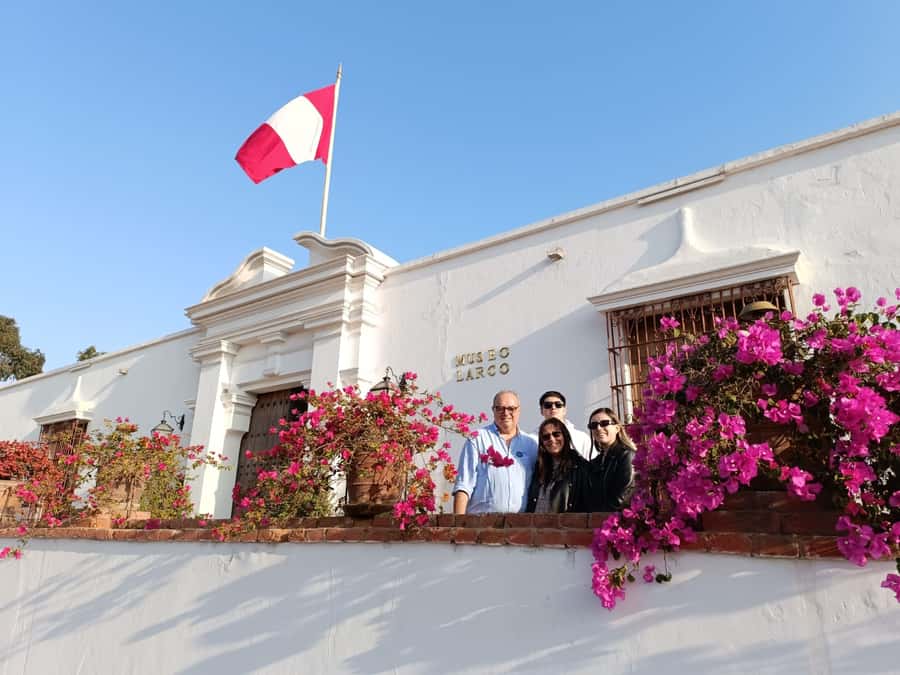 Lima: Larco Museum Entry Ticket & Guided Tour with Pickup - What the guided tour emphasizes inside the museum