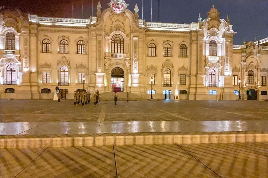 Lima: Lights, Pisco, and Fun Night Tour and Pisco Tasting - The pisco part: three rounds of pisco drinks and pisco sour basics