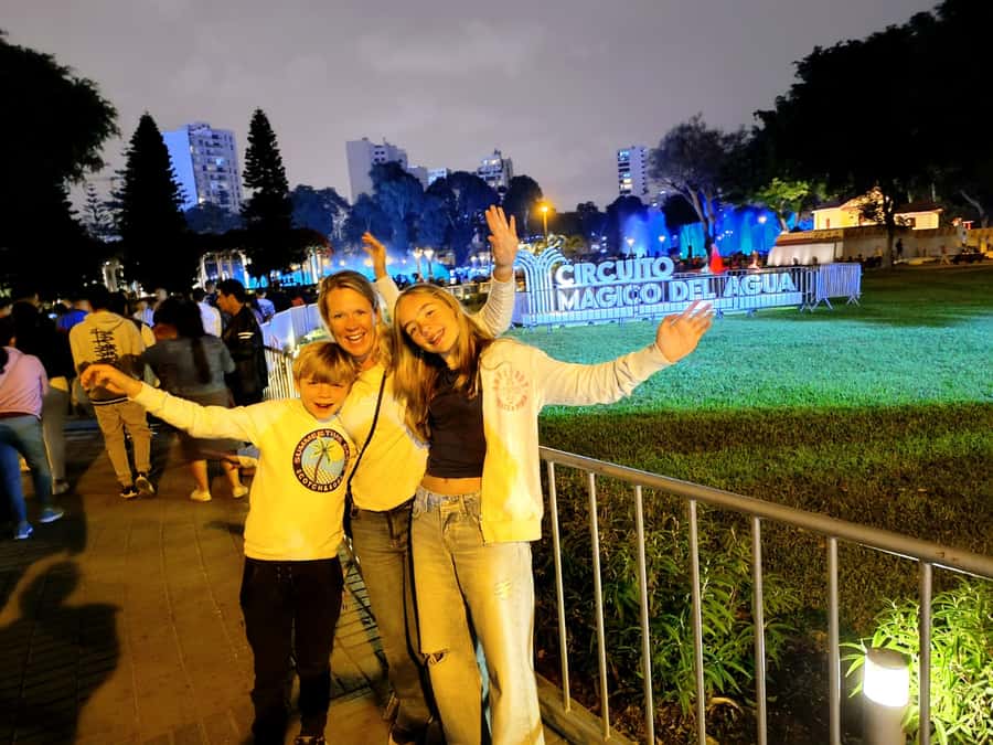 Lima: Magic Water Circuit Light Show Tour with Pickup - Inside the Magic Water Circuit: photo stop, guided walk, and fountain context