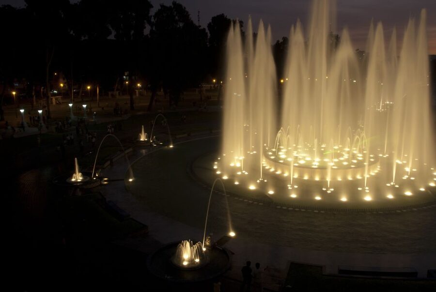 Lima: Magic Water Circuit with Dinner - Pickup in Miraflores and San Isidro: getting there without losing the vibe