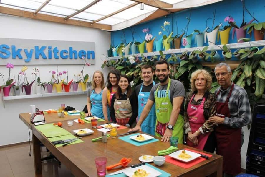 Lima: Market Tour, 35 Fruits Tasting & Cooking Class - Small-group feel: what it changes in the kitchen