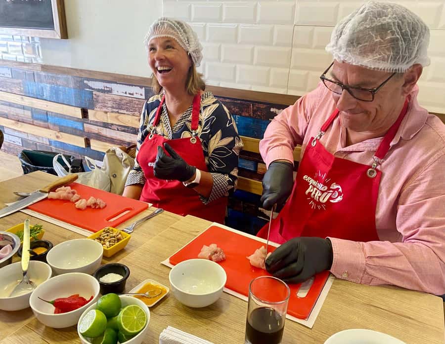 Lima: Market Tour and Cooking Class with Pisco Sour - Meeting point near Miraflores: don’t mix up the entrances
