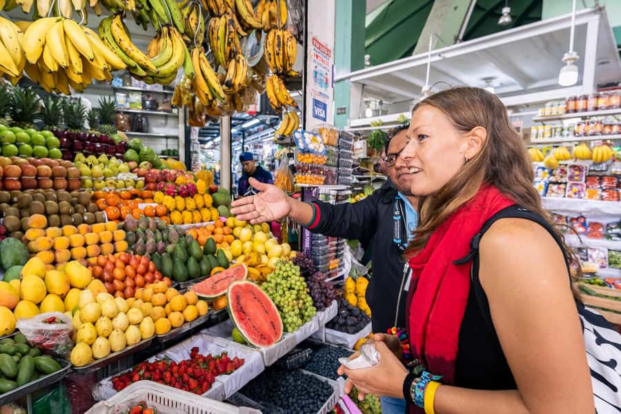 Lima: Miraflores Trending Flavors Half-Day Walking Tour - Miraflores on foot: why the neighborhood context makes the food click