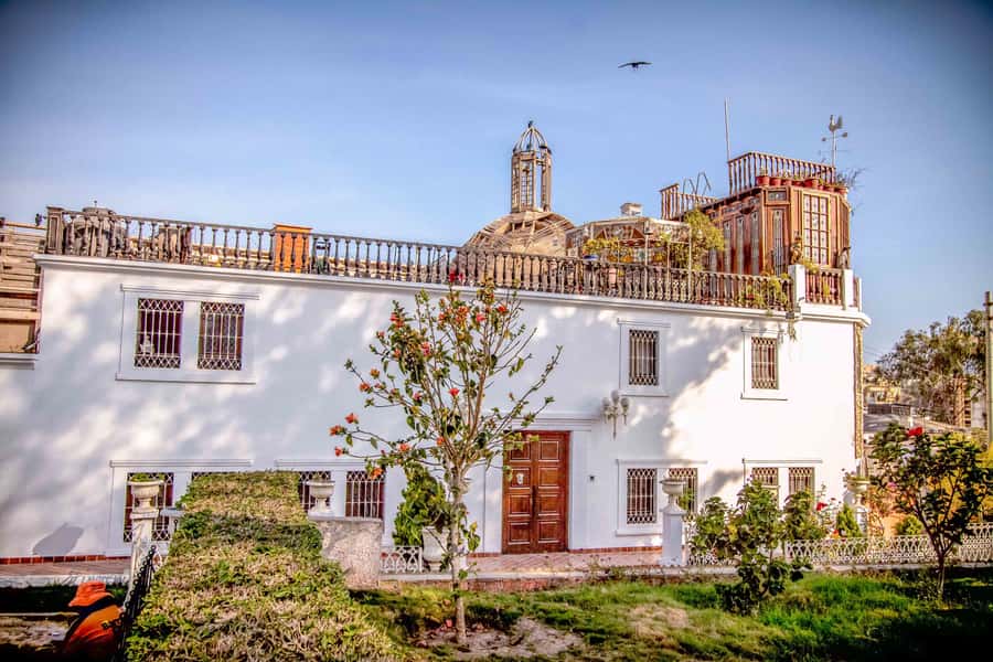 Lima: Pachacamac Ruins & Barranco Half-Day Guided Tour - The Van ride down the South Pacific Coast Highway