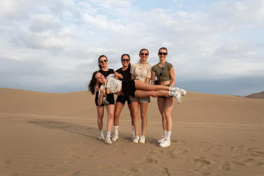 Lima: Paracas and the Huacachina Oasis Guided Day Tour - Early-Morning Pickup From Miraflores: The Day Starts Before Sunrise