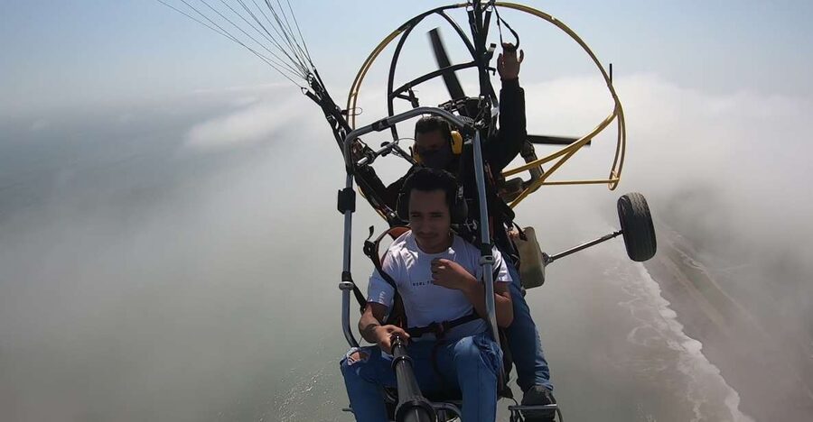 Lima: Paragliding Flight Over Costa Verde Districts - Key Highlights That Matter