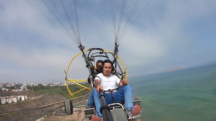 Lima: Paragliding Flight Over Costa Verde Districts - Practical Tips Before You Go