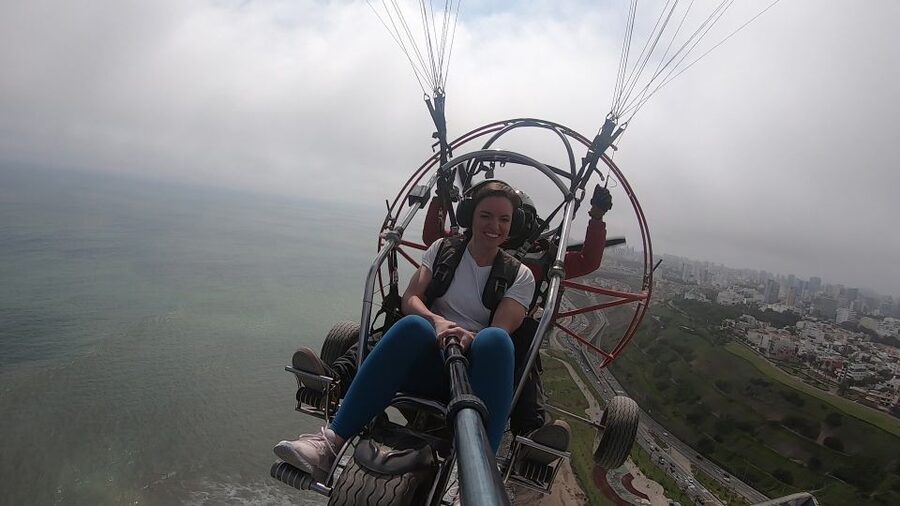 Lima: Paragliding Flight Over Costa Verde Districts - HD Video: A Souvenir, with a Few Real-World Caveats