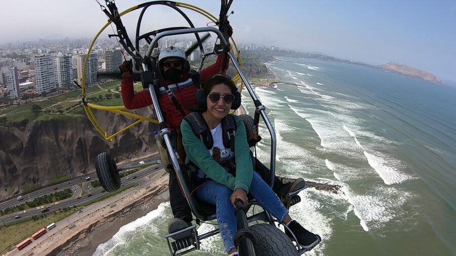 Lima: Paragliding Flight Over Costa Verde Districts - Weather and Timing: When Clouds Change the Day