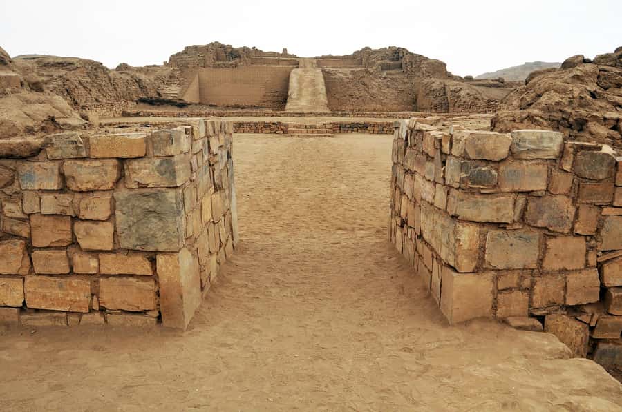 Lima: Pre-Inca Temple of Pachacamac - Pachacamac at a glance: clay temples, Inca-era meaning