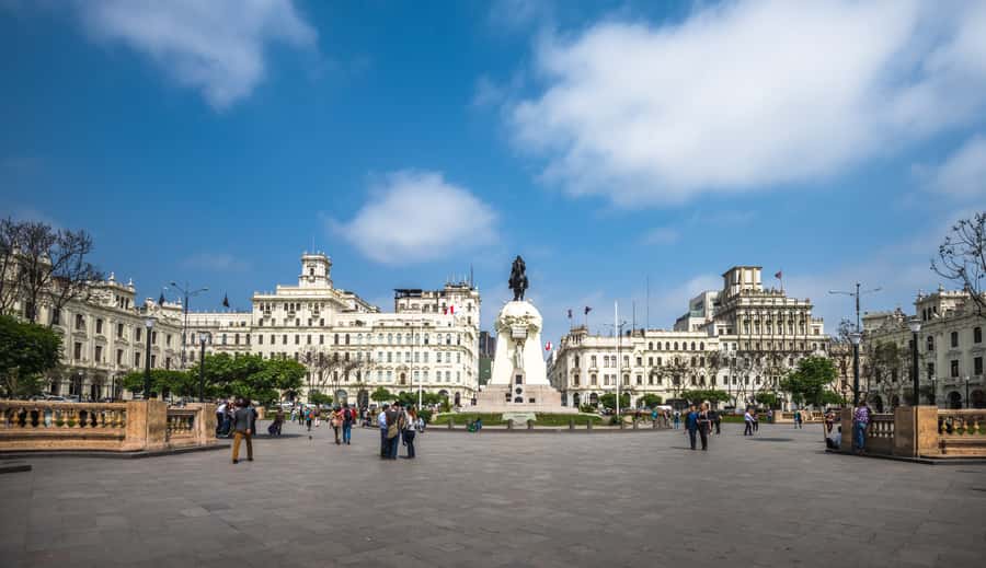 Lima: Private Classic City Tour - Government Palace guard change at noon