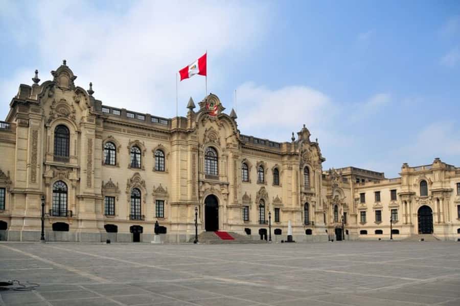 Lima: Private Custom Walking Tour With A Local Guide - The Custom Route: How You Build a Walk Around Colonial Exteriors and Museums