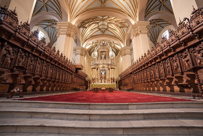 Lima´s Vibrant Heritage & Larco Museum of Cultures Half Day Tour - Lima Cathedral on the Main Plaza: Art, Power, and the Names You’ve Heard