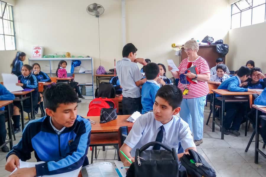 Lima: Shanty Town Exploration - Hotel Pickup, Then a Straight Line Into Real Lima