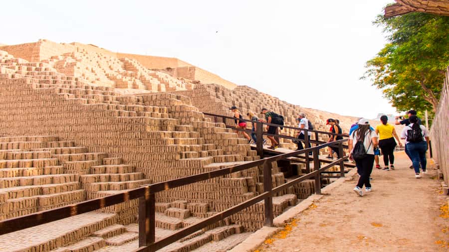 Lima: Tour to Huaca Pucllana and Huaca Mateo Salado - Huaca Pucllana: the Miraflores adobe pyramid you can’t unsee