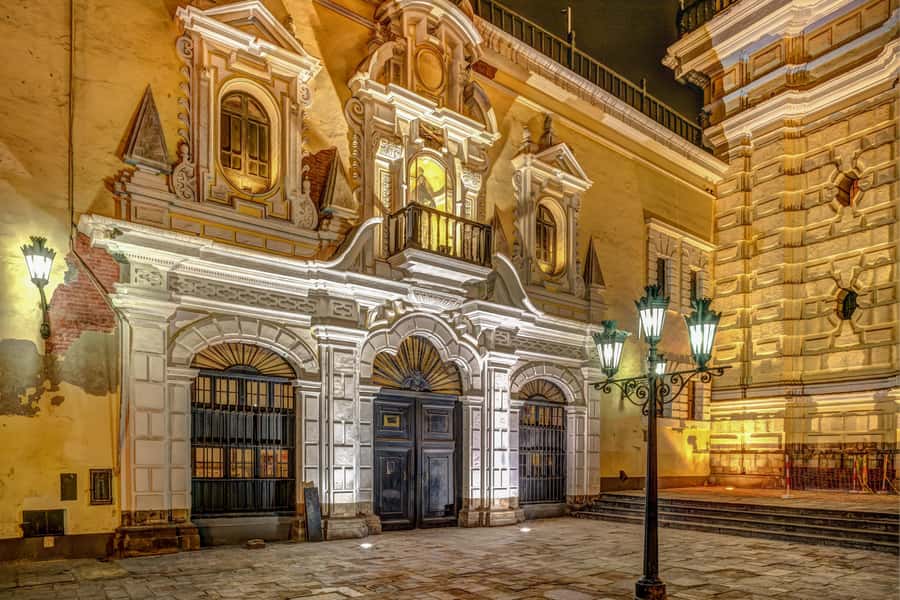 Lima: Water Magic Circuit, Downtown and Catacombs Night Tour - Who This Tour Fits Best (and Who Should Rethink It)