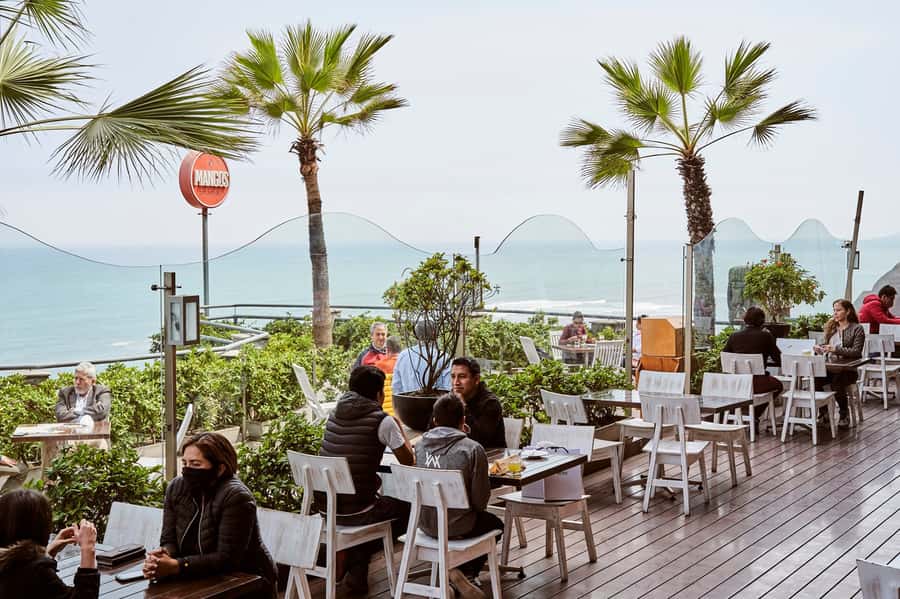 Lunch Menu at Mangos Larcomar restaurant - Terrace sunset and a bay walk: turning one meal into a mini Lima ritual