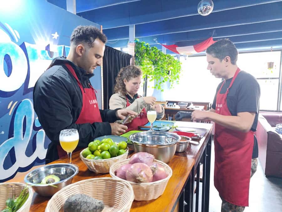 Miraflores: Amazing Peruvian Cooking Class Ceviche Seafood and Pisco Sour - Language, group size, and food options that matter