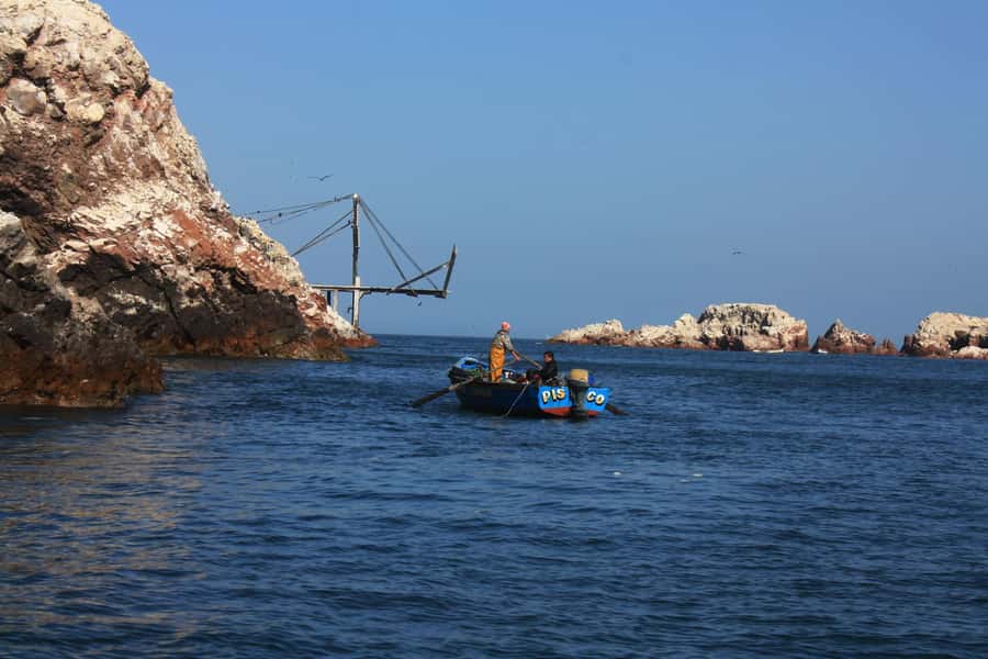 Paracas: speedboat BALLESTAS ISLANDS TOUR - Price and value: $18 tour cost, plus possible extra fees