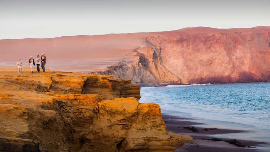 PARACAS|| Sunset trekking in the Paracas National Reserve - Paracas National Reserve at golden hour: the real payoff