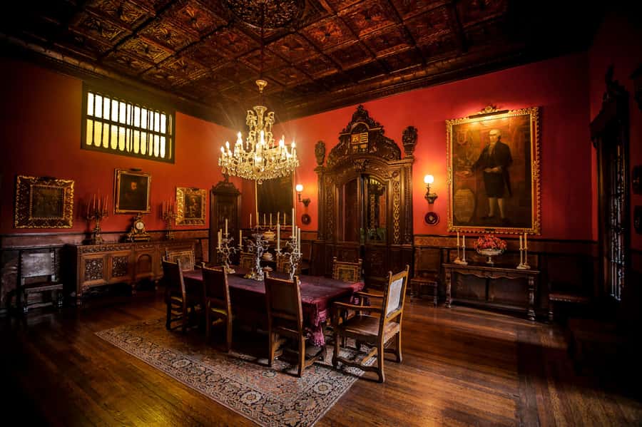 Private Tour Casa Aliaga,San Francisco Convent, Larco Museum - The Role of the Guide: Why Carlos Falconi Gets Called Out